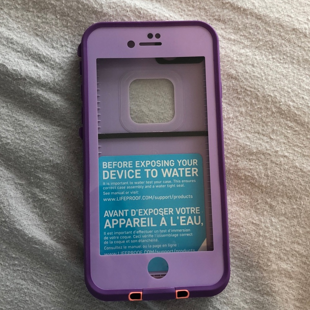 NWOB LifeProof Frē Case